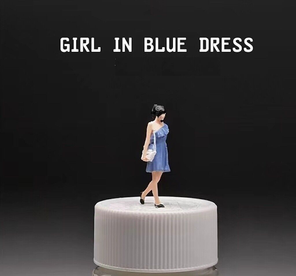1:64 Painted Figure Mini Model Miniature Resin Diorama Sand Girl Lady Blue Dress