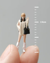 Load image into Gallery viewer, 1:64 Painted Figure Mini Model Miniature Resin Diorama Sand Trendy Girl Sweater New
