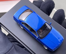 Load image into Gallery viewer, DCM 1:64 Blue E34 5-Series Sedan Classic Sports Model Diecast Metal Car New Collection
