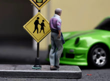Load image into Gallery viewer, 1:64 Painted Figure Model Miniature Resin Diorama Toy Sand Strong Muscular Man
