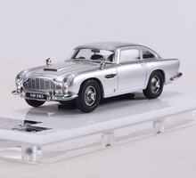 Load image into Gallery viewer, ATS 1:64 Silver Martin DB5 Coupe Classic Sports Model Diecast Metal Car New Collection
