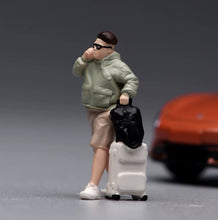Load image into Gallery viewer, 1:64 Painted Figure Model Miniature Resin Sand Diorama Man Suitcase Passenger
