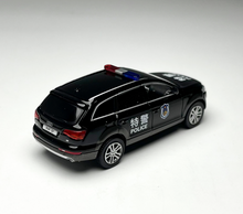 Load image into Gallery viewer, Masdi 1:64 Black Police Q7 FSI Quattro SUV Sports Model Diecast Metal Car New Collection
