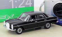 Load image into Gallery viewer, WELLY 1:24 Benz 220 Sedan Classic Vintage Model Diecast Metal Car Display
