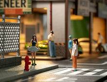 Load image into Gallery viewer, 1:64 Painted Figure Model Miniature Resin Diorama Toy Sand Young Girl Pretty
