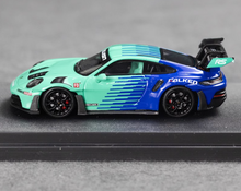 Load image into Gallery viewer, Aurora 1:64 Green 992 GT3 RS Sports Model Diecast Metal Car New Collection
