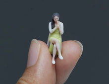 Load image into Gallery viewer, 1:64 Painted Figure Model Miniature Resin Diorama Smoking Sitting Posture Girl

