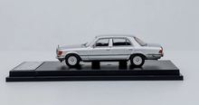 Load image into Gallery viewer, Maxwell 1:64 450SEL W116 Sedan Classic Sport Model Diecast Metal Car New
