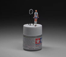 Load image into Gallery viewer, 1:64 Painted Figure Mini Model Miniature Resin Diorama Live Broadcast Girl LED
