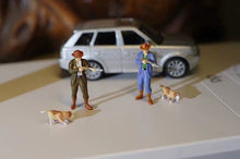 Load image into Gallery viewer, 1:64 Painted Figure Model Miniature Resin Diorama Sand Hunter Hound Dog Man Set
