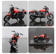 Load image into Gallery viewer, Maisto 1:18 2015 Street 750 Sports Model Toy Diecast Metal Motorcycle New Collection
