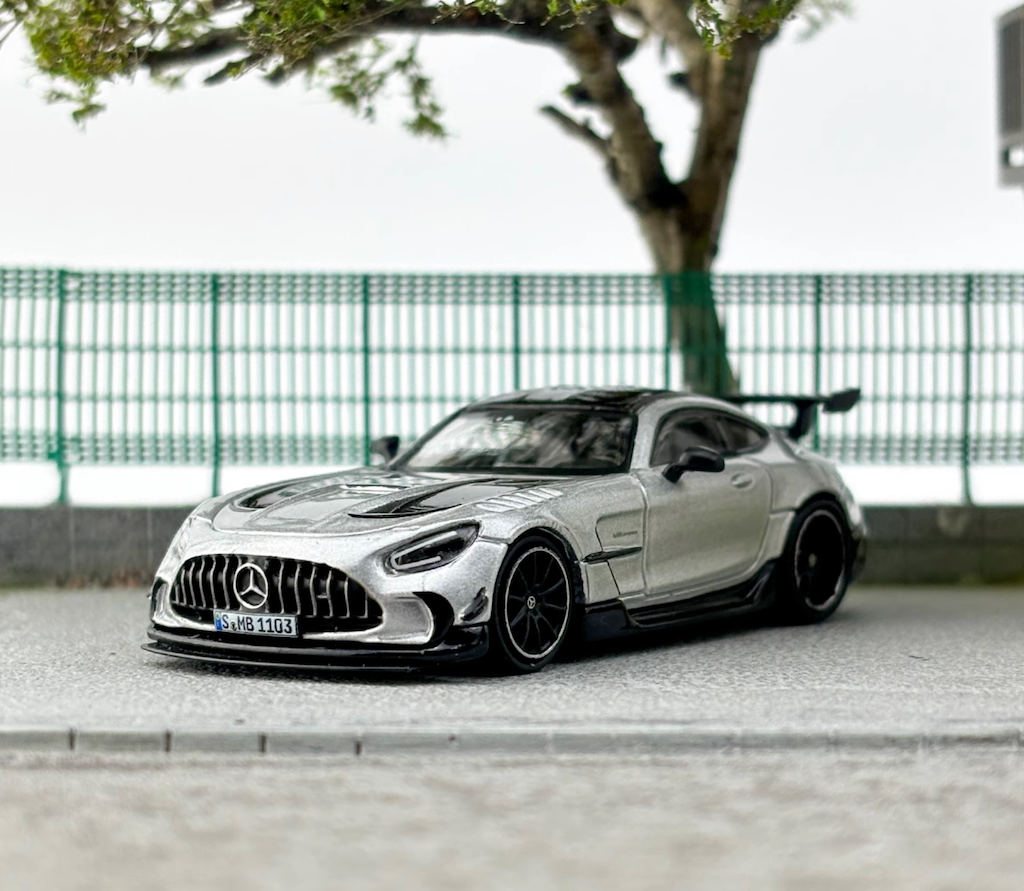Tarmac 1:64 Silver Benz AMG GT Sports Model Diecast Metal Car New Collection