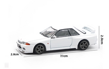Load image into Gallery viewer, Poprace 1:64 White JDM Skyline GTR R32 Sports Model Diecast Metal Car BN
