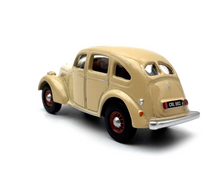 Load image into Gallery viewer, 1:76 Yellow 1935 Classic Vintage Sedan Sports Model Diecast Metal Car New Collection
