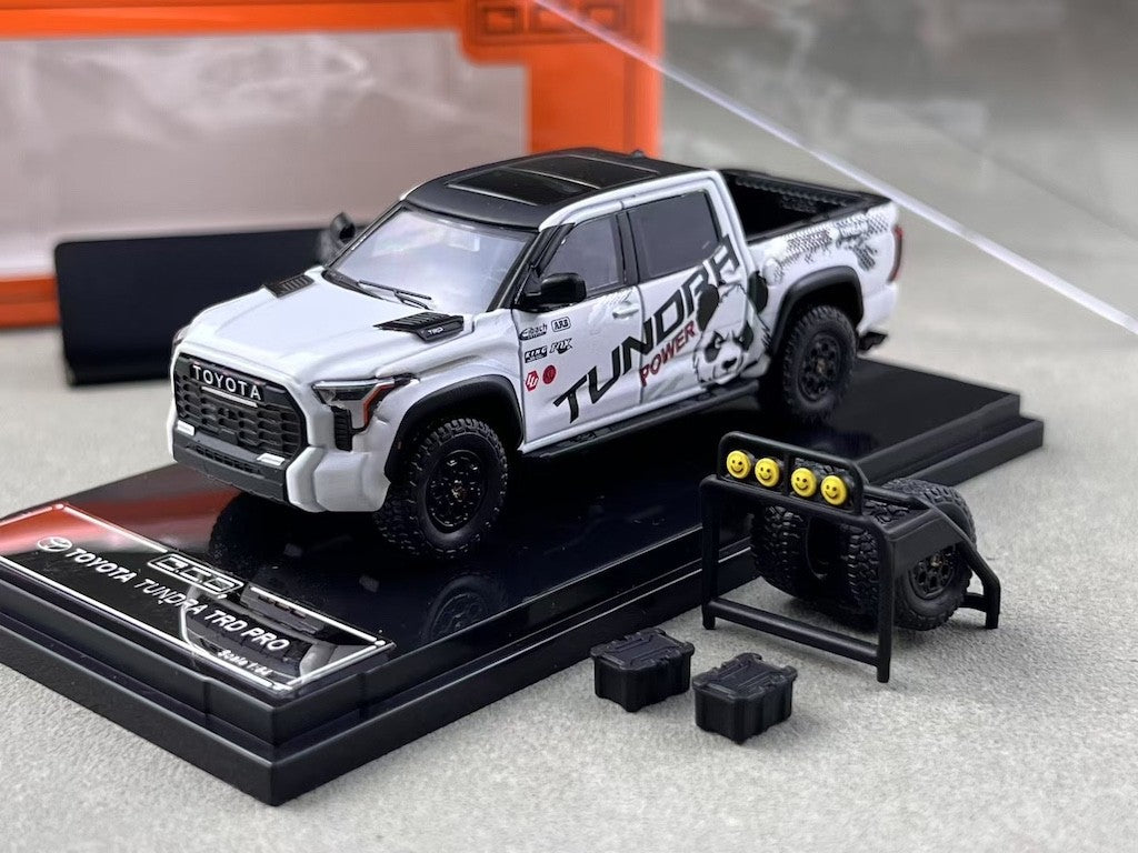 GCD 1:64 White Tundra Pickup Truck MK3 XK70 TRD Pro Model Diecast Metal Car