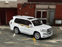 Load image into Gallery viewer, Masdi 1:64 2016 White Land Cruiser LC200 ORV GXR V6 Model Diecast Metal Car
