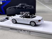 Load image into Gallery viewer, ATS 1:64 White JDM Miata MX-5 Roadster Sports Model Diecast Metal Car New Collection
