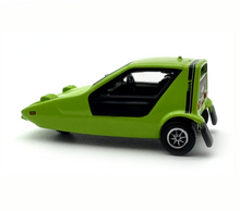 Load image into Gallery viewer, 1:76 Green 1972 Bond Bug Tricar‌ ‌Three Wheeler Model Diecast Metal Car New Collection
