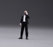 Load image into Gallery viewer, 1:64 Painted Figure Model Miniature Resin Diorama Toy Sand Bodyguard Security BN
