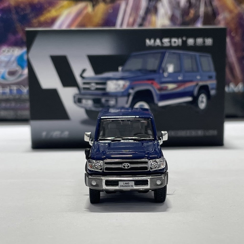 Masdi 1:64 Blue Land Cruiser LC76 ORV SUV Sports Model Diecast