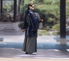 Load image into Gallery viewer, 1:24 Painted Figure Model Miniature Resin Diorama Japanese Samurai Man Kimono
