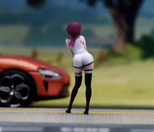 Load image into Gallery viewer, 1:64 Painted Figure Model Miniature Resin Diorama Toy Sand Cheerleading Girl
