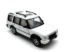Load image into Gallery viewer, 1:76 White Discovery 2 V8 SUV ORV Sports Model Diecast Metal Car New Collection
