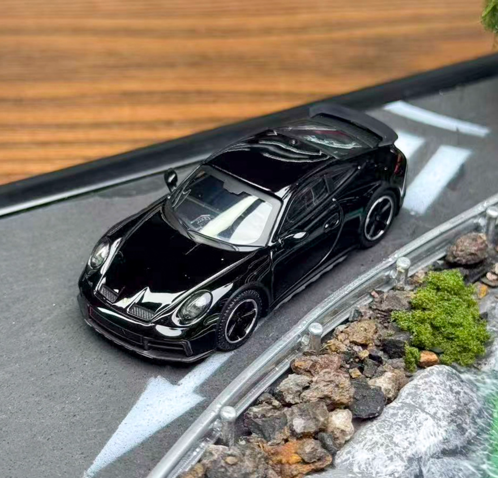 Minigt 1:64 Black 911 Dakar Sports Model Diecast Metal Car New Collection