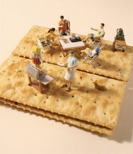 Load image into Gallery viewer, 1:64 Painted Figure Model Miniature Resin Diorama Sand Outdoor Picnic BBQ Party
