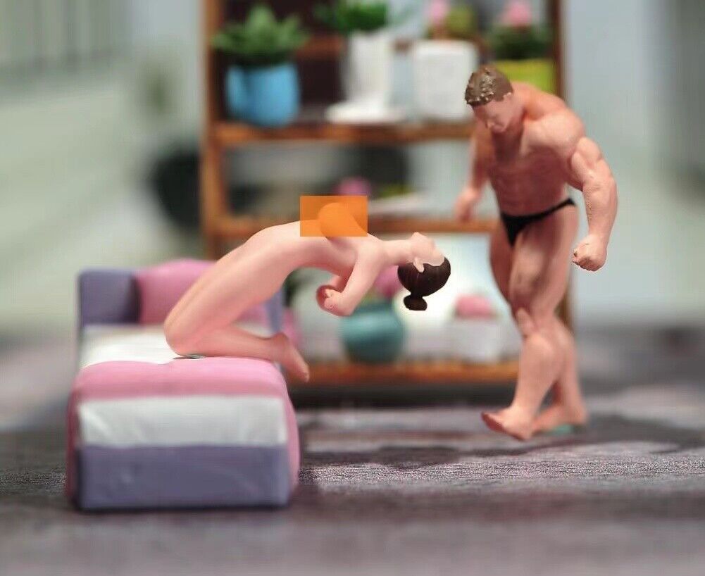 1:64 Painted Figure Model Miniature Resin Diorama Sand Muscle Man Sexy ...