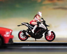 Load image into Gallery viewer, 1:64 Painted Figure Model Miniature Resin Diorama Sand Girl Helmet Motorcycle Collection
