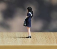 Load image into Gallery viewer, 1:64 Painted Figure Model Miniature Resin Diorama Sand Lolly Cute Girl Lady Bag
