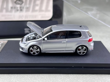 Load image into Gallery viewer, Maxwell 1:64 Silver VW Golf GTI MK6 Coupe Sports Model Diecast Metal Car New Collection
