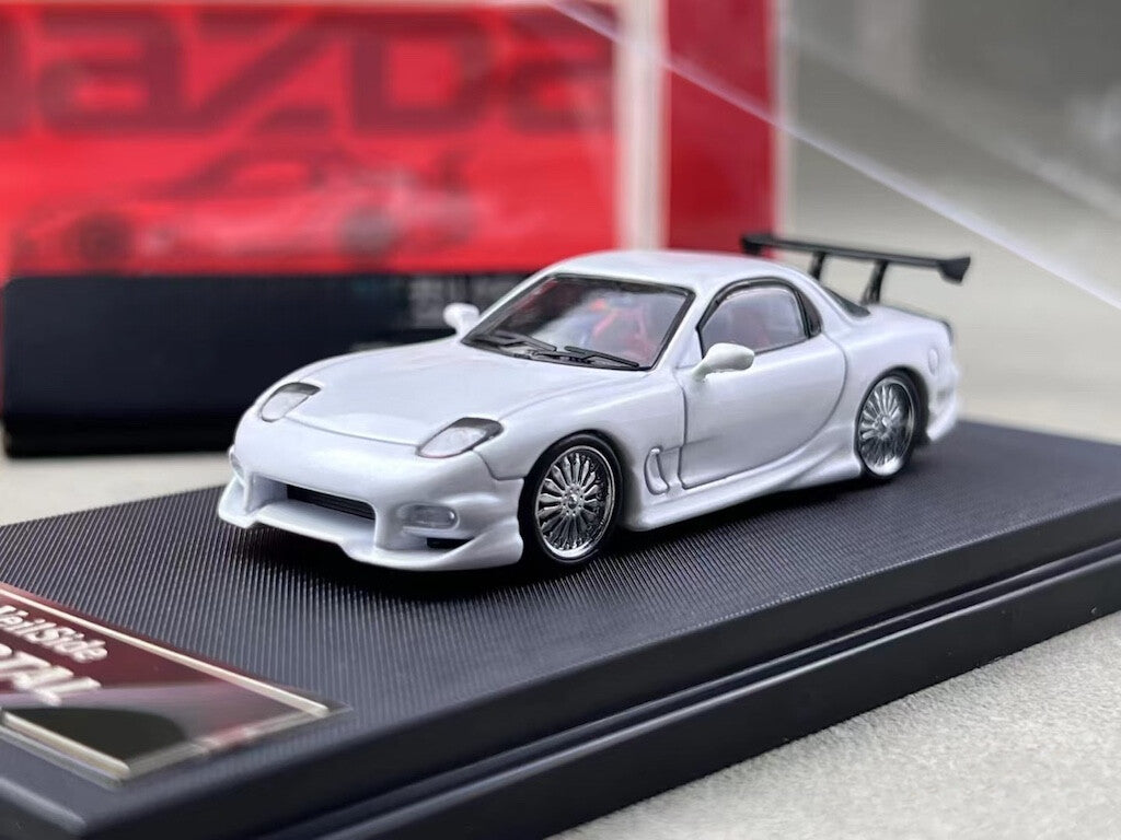 Mortal 1:64 White RX-7 FD Veilside Sports Model Diecast Metal Car New Collection