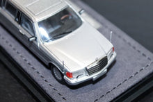 Load image into Gallery viewer, MZS 1:64 Silver W126 1000Sel Luxury Limousine Model Diecast Metal Car New Collection
