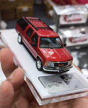 Load image into Gallery viewer, Bliss 1:64 HEC Red Suburban GMT400 SUV Sports Model Diecast Metal Car New Collection
