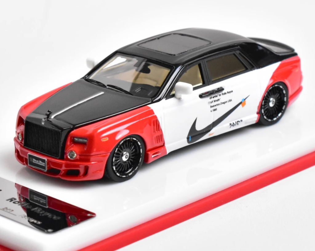 Scalemini 1:64 Black Red Phantom Luxury Sedan Model Diecast Resin Car New Collection