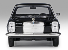 Load image into Gallery viewer, WELLY 1:24 Benz 220 Sedan Classic Vintage Model Diecast Metal Car Display
