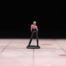 Load image into Gallery viewer, 1:64 Painted Figure Model Miniature Resin Diorama Sand Toy Hot Cool Girl Beauty New
