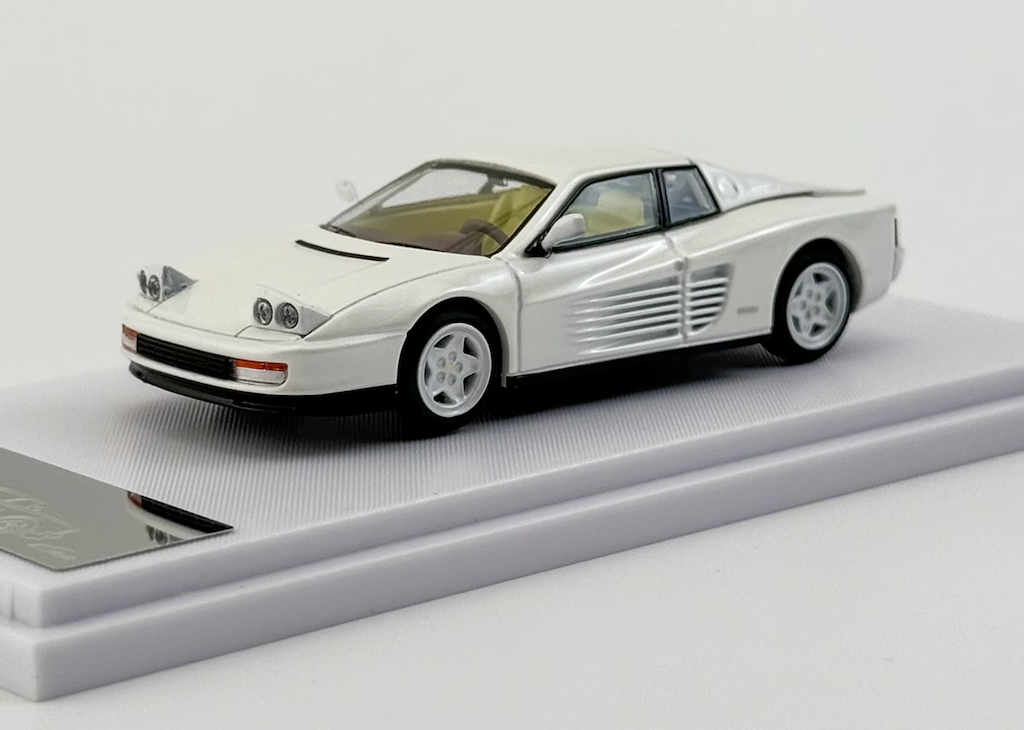 XF 1:64 White Testarossa F110 Racing Sports Diecast Model Metal Car New Collection
