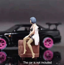 Load image into Gallery viewer, 1:64 Painted Figure Miniature Mini Resin Model Diorama Sexy Lady Beauty Sofa Set
