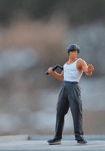 Load image into Gallery viewer, 1:64 Painted Figure Mini Model Miniature Resin Diorama Sand Bruce Lee Gongfu Toy New
