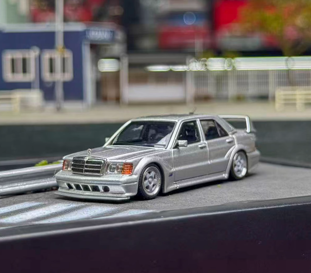 HKM 1:64 Silver 190E W201 2.5-16 Evo II Sedan Sport Model Diecast Metal Car