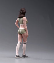 Load image into Gallery viewer, 1:24 Painted Figure Model Miniature Resin Diorama Sporty Excercise Woman Lady
