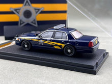 Load image into Gallery viewer, Rollin 1:64 Oregon Police OSP CV CROWN VICTORIA Model Diecast Metal Car New Collection

