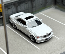 Load image into Gallery viewer, RM 1:64 White 560 SEC AMG W126 Coupe Sports Model Diecast Metal Car New
