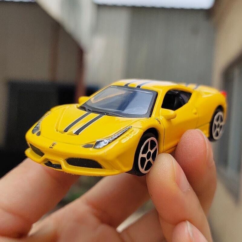 Bburago 1:64 Yellow Ferrari 458 Italia Racing Sports Model Toy Metal Car BN