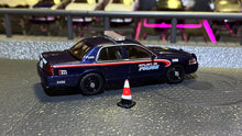 Load image into Gallery viewer, Rollin 1:64 AIT CV CROWN VICTORIA Atlanta Police APD Model Diecast Metal Car
