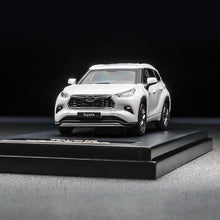 Load image into Gallery viewer, LCD 1:64 White Toyota Highlander SUV Sports Model Toy Diecast Metal Car Box
