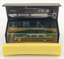 Load image into Gallery viewer, XG 1:64 Green Fleetwood Limousine Classic Luxury Model Diecast Metal Car New Collection

